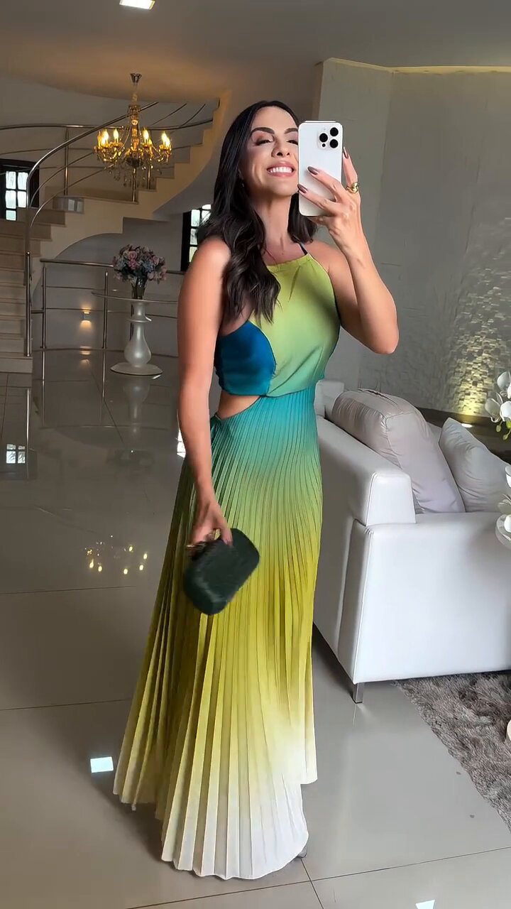 Elegant Halter Pleated Maxi Dress